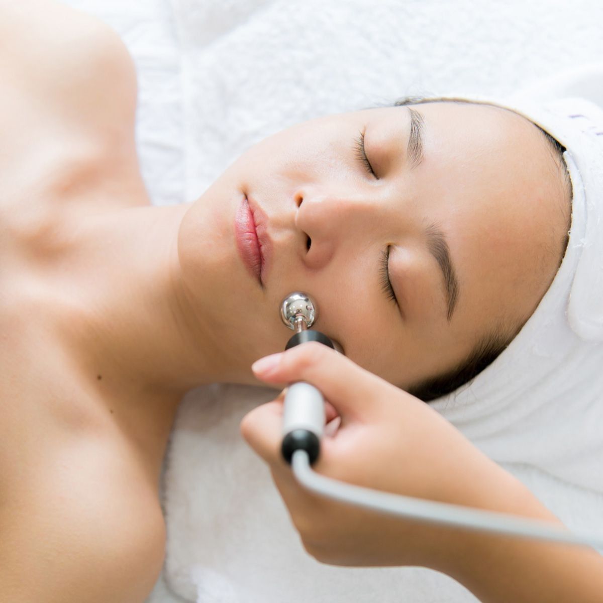 Dual Injector Pro+ Facial – RF & Electroporation